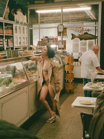 Full leaked Ilana glazer private onlyfans photo