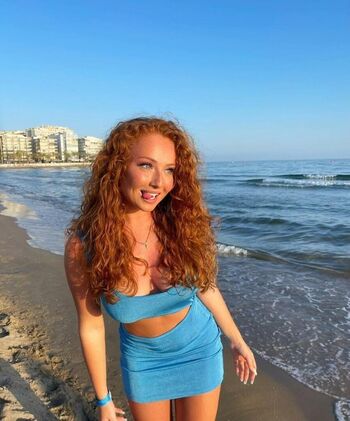 Full leaked Ilona aln private onlyfans photo