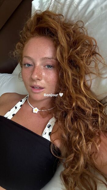 Full leaked Ilonaaln private onlyfans photo