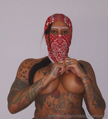 Full leaked Ilovenikkisweets private onlyfans photo