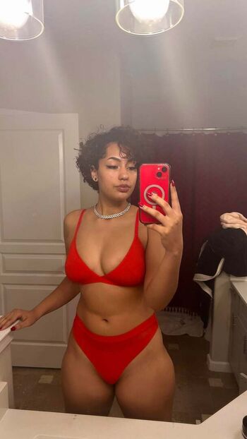 Full leaked Iloveraine private onlyfans photo