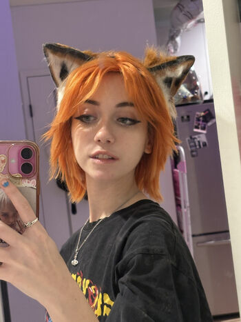 Full leaked Iluvmeww page private onlyfans photo