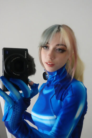 Full leaked Iluvmeww page private onlyfans photo