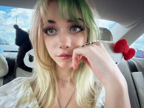 Full leaked Iluvmeww private onlyfans photo