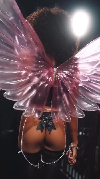 Full leaked Imaan hammam private onlyfans photo