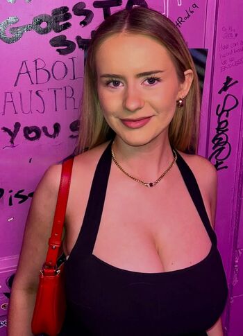 Full leaked Imogen gully private onlyfans photo