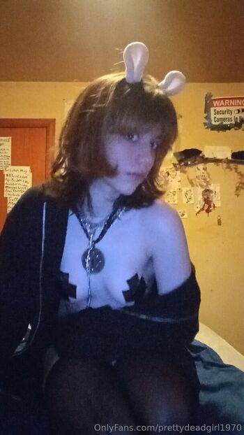 Full leaked Imprettydeadgirl private onlyfans photo