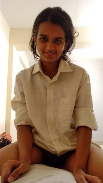 Full leaked Indian exhibition page private onlyfans photo