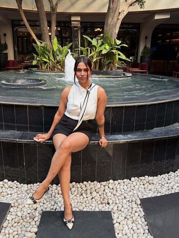 Full leaked Indian girls page private onlyfans photo