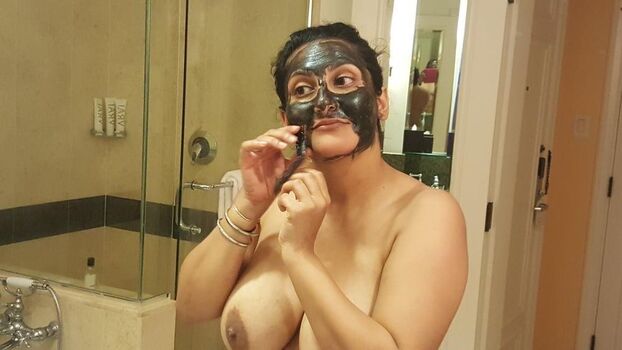 Full leaked Indian girls page private onlyfans photo