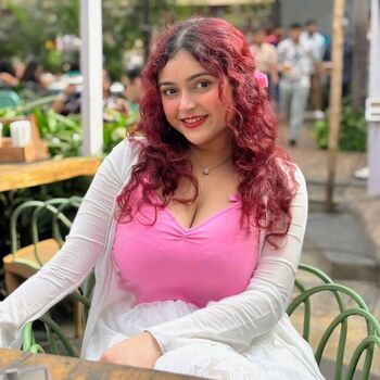 Full leaked Indian girls private onlyfans photo