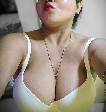 Full leaked Indian naughty stuff page private onlyfans photo