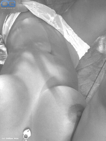 Full leaked Indira weis page private onlyfans photo