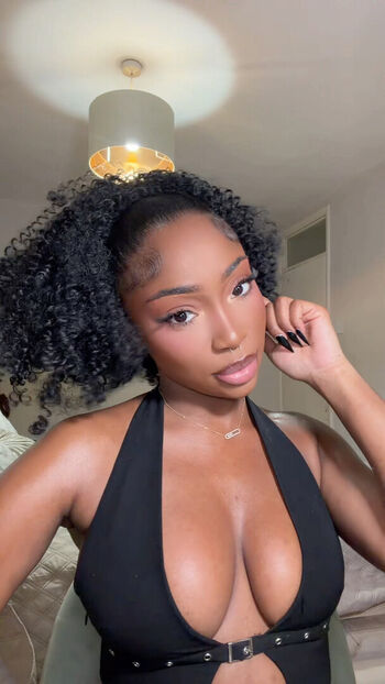 Full leaked Indiyah polack private onlyfans photo