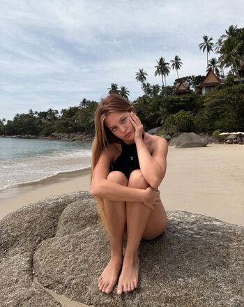 Full leaked Influesii private onlyfans photo