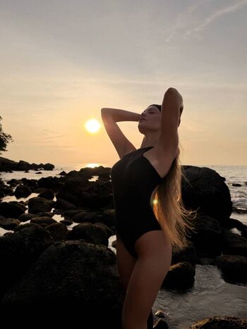 Full leaked Influesii private onlyfans photo