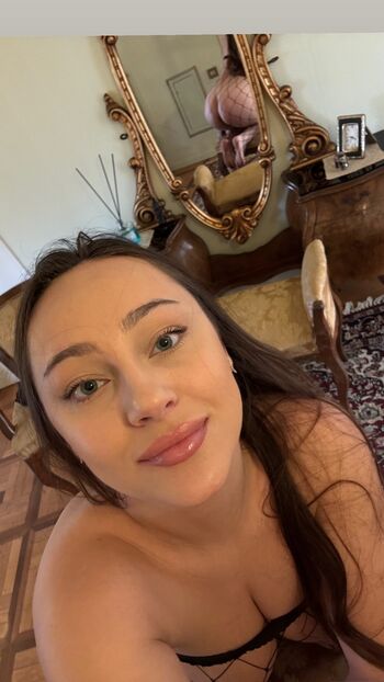 Full leaked Innaluve page private onlyfans photo