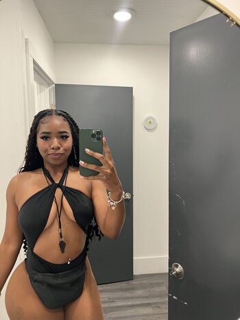 Full leaked Insideofraye private onlyfans photo
