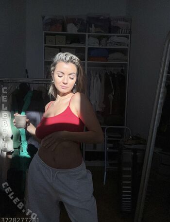 Full leaked Inspiredbydzeni private onlyfans photo