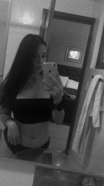 Full leaked Iranaguila page private onlyfans photo