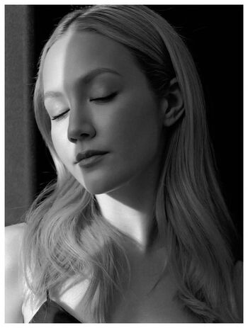 Full leaked Iris apatow page private onlyfans photo