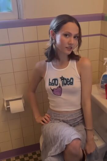 Full leaked Iris apatow page private onlyfans photo