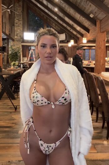 Full leaked Iris kendal private onlyfans photo