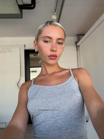 Full leaked Iris law private onlyfans photo