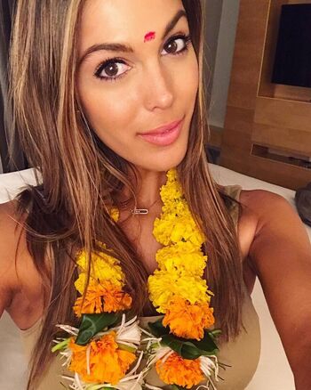 Full leaked Iris mittenaere private onlyfans photo