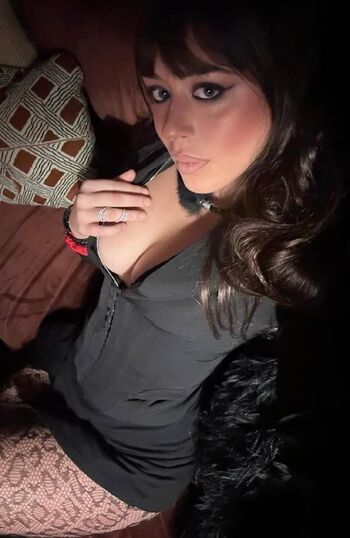 Full leaked Iris mulas page private onlyfans photo