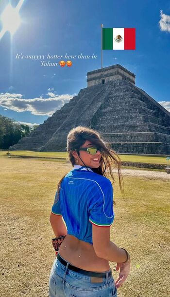 Full leaked Iris mulas page private onlyfans photo