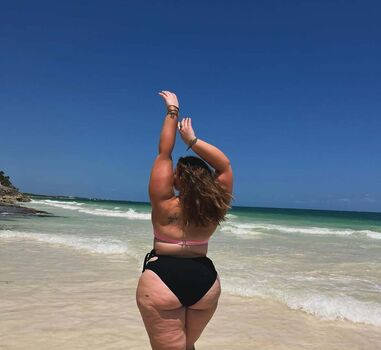 Full leaked Isa belle private onlyfans photo