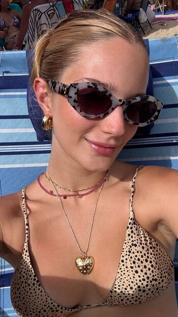 Full leaked Isa milan page private onlyfans photo