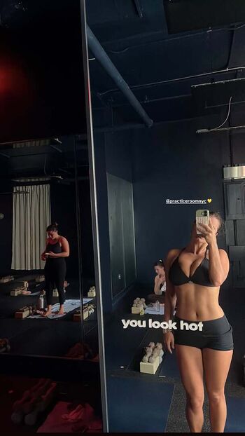 Full leaked Isabella lauren private onlyfans photo