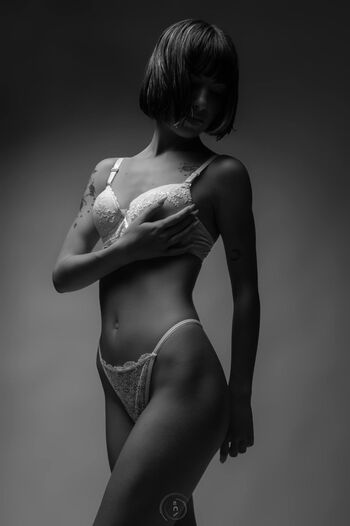 Full leaked Italian girls private onlyfans photo