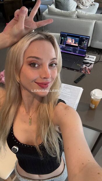 Full leaked Itsbubbell private onlyfans photo
