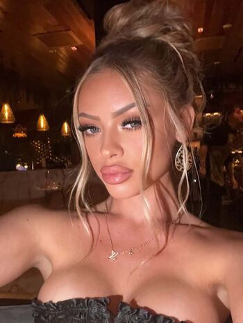 Full leaked Itsemrosee private onlyfans photo