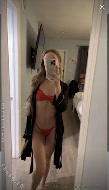Full leaked Itsjuliagracex private onlyfans photo