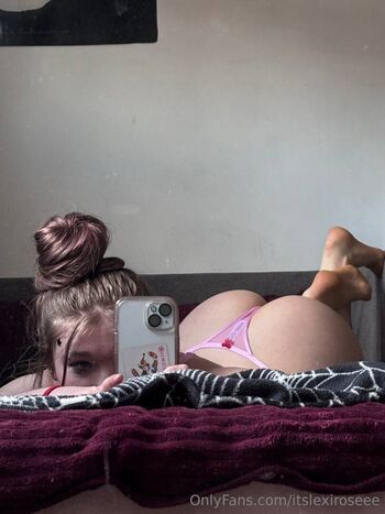 Full leaked Itslexiroseee page private onlyfans photo