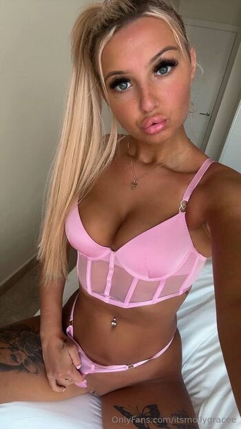 Full leaked Itsmollygracee private onlyfans photo