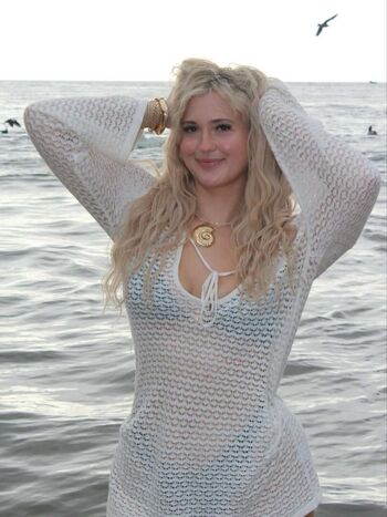 Full leaked Itsokayla private onlyfans photo