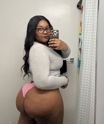 Full leaked Itsriymaa private onlyfans photo