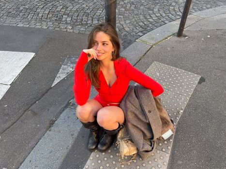 Full leaked Itssluciaf private onlyfans photo