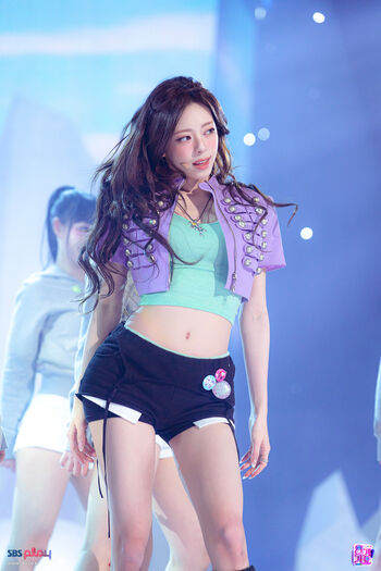 Full leaked Itzy all in us page private onlyfans photo