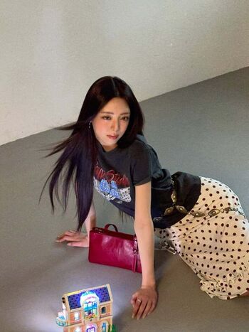 Full leaked Itzy all in us private onlyfans photo