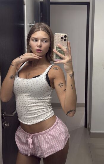 Full leaked Ivasimmetria private onlyfans photo