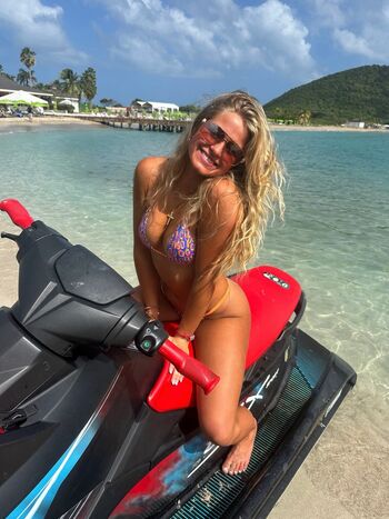 Full leaked Ivey sholar private onlyfans photo