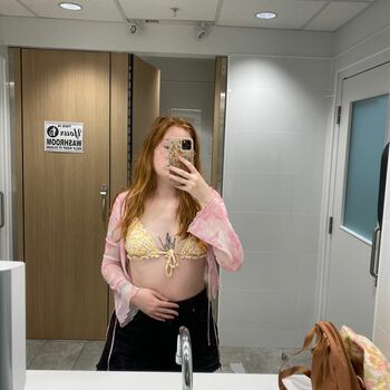 Full leaked Ivy roseofficial private onlyfans photo
