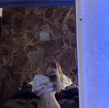 Full leaked Ivydearechavala private onlyfans photo