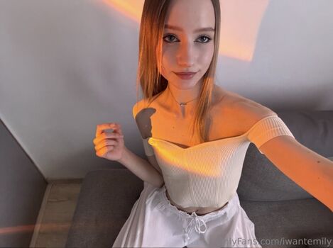 Full leaked Iwantemily private onlyfans photo